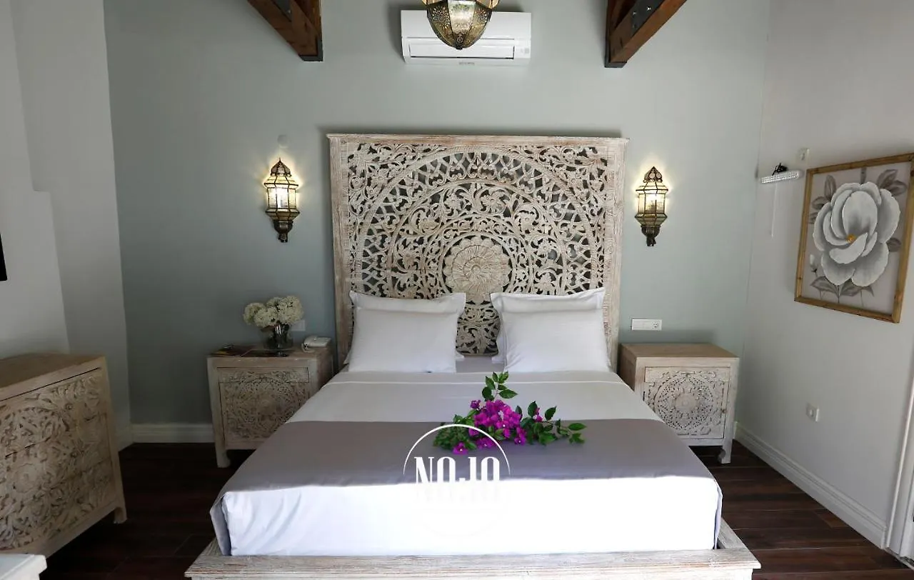 No 10 Hotel Selçuk 0*,